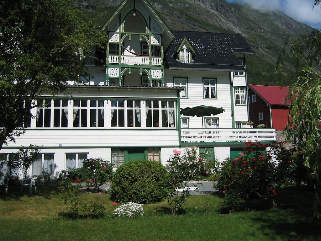 Hjelle Hotel Екстер'єр фото